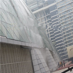 智能玻璃厂房屋顶喷淋降温系统工程案例
